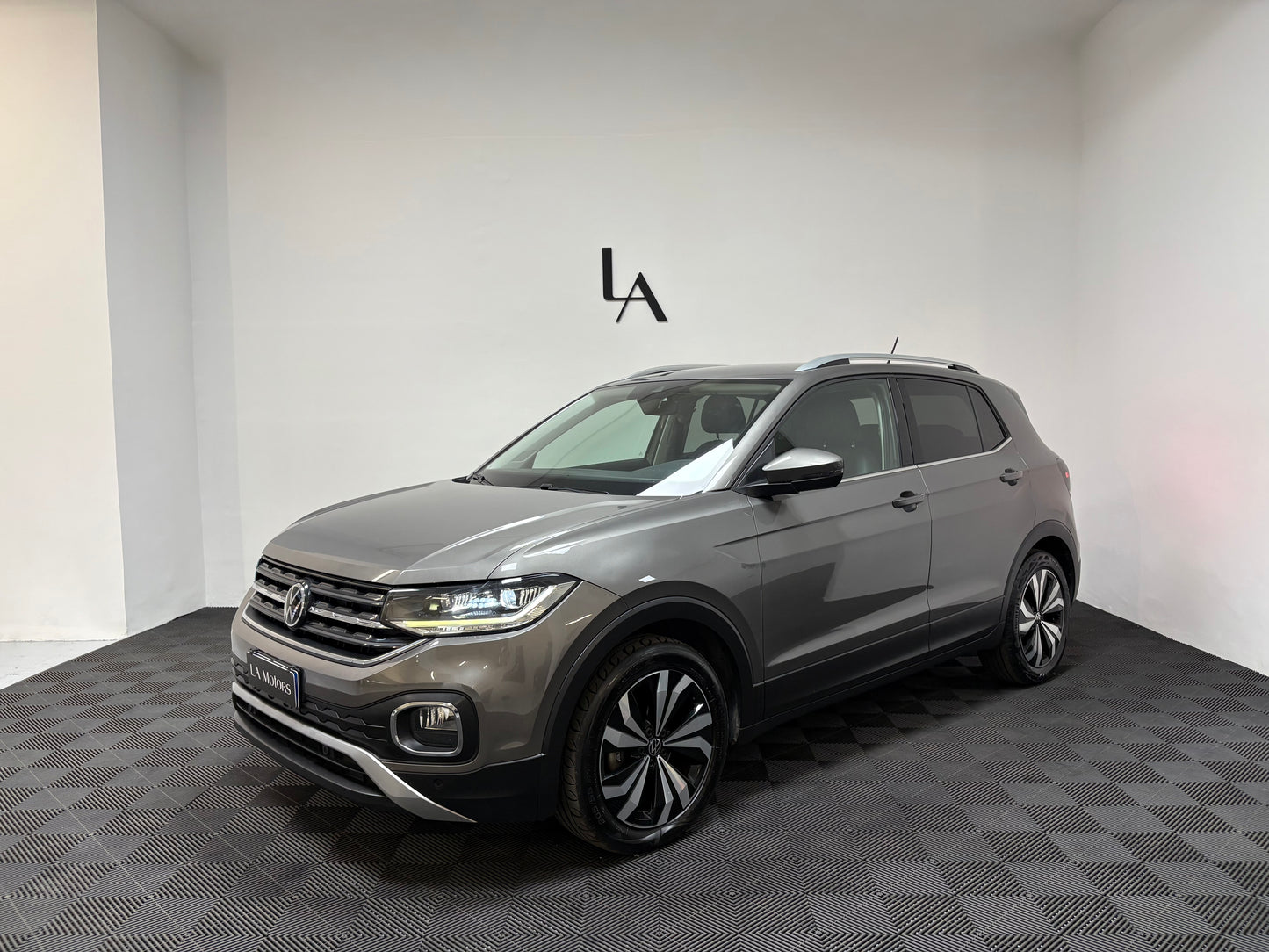 VOLKSWAGEN T-CROSS Advanced 110cv