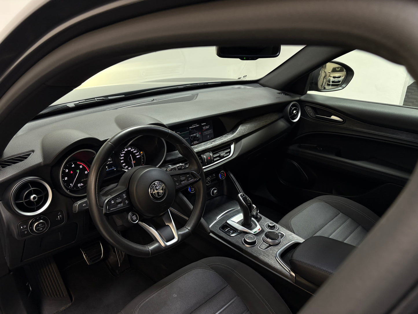 Alfa Romeo Stelvio N1 160cv RWD