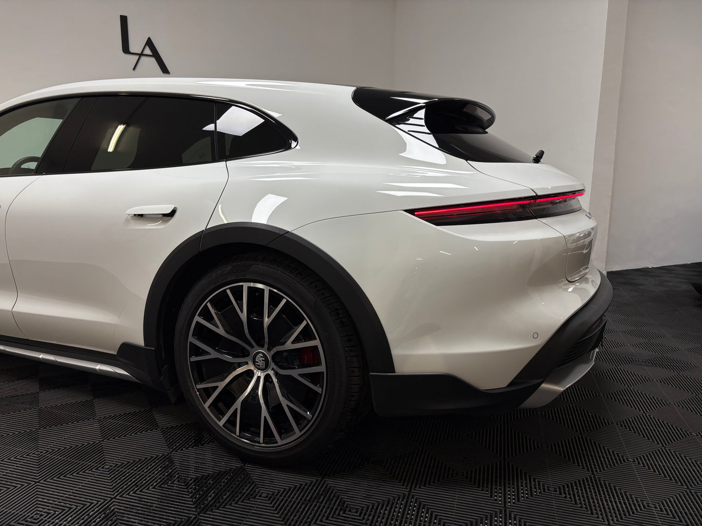 Porsche Taycan 4s