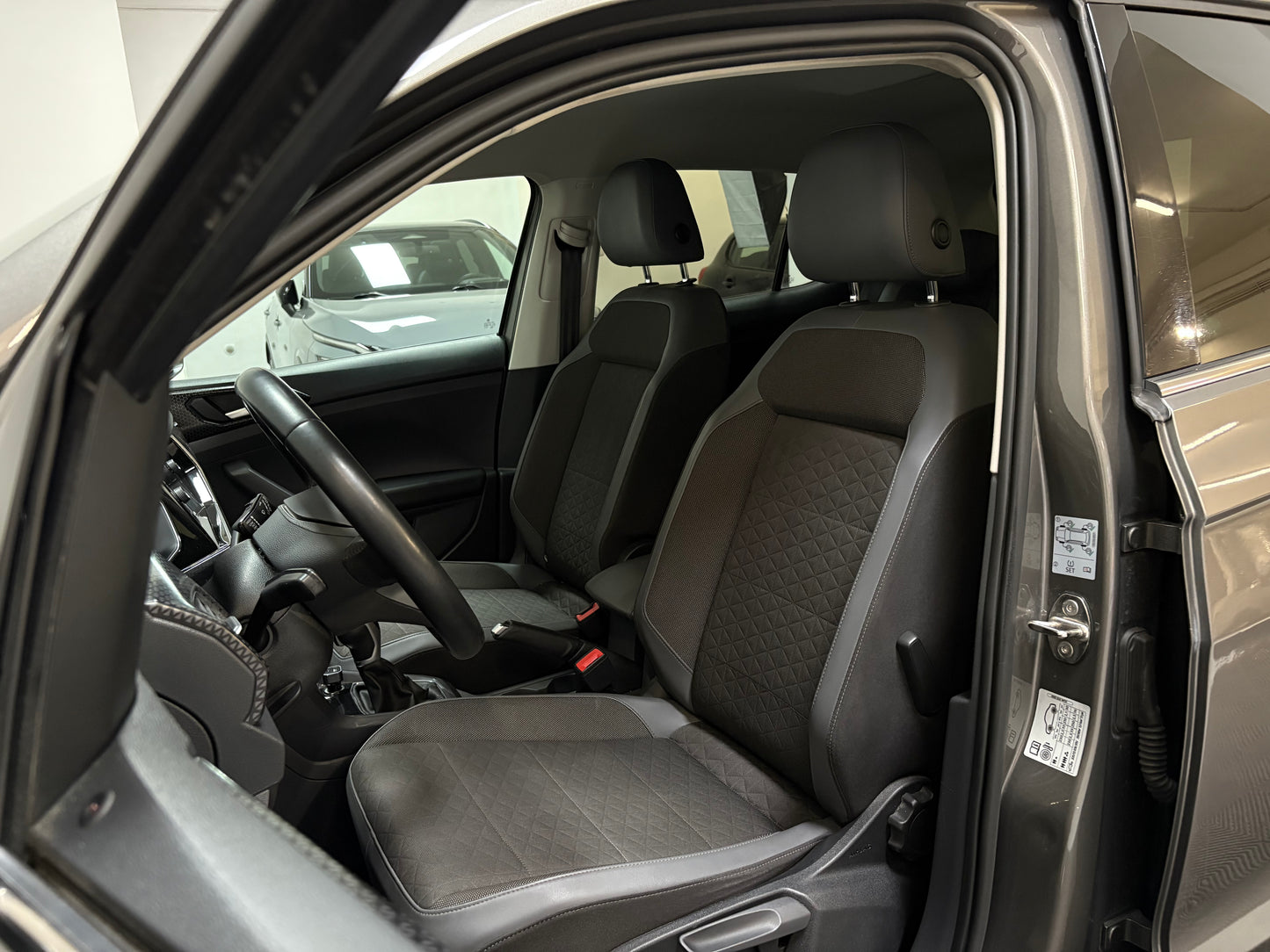VOLKSWAGEN T-CROSS Advanced 110cv