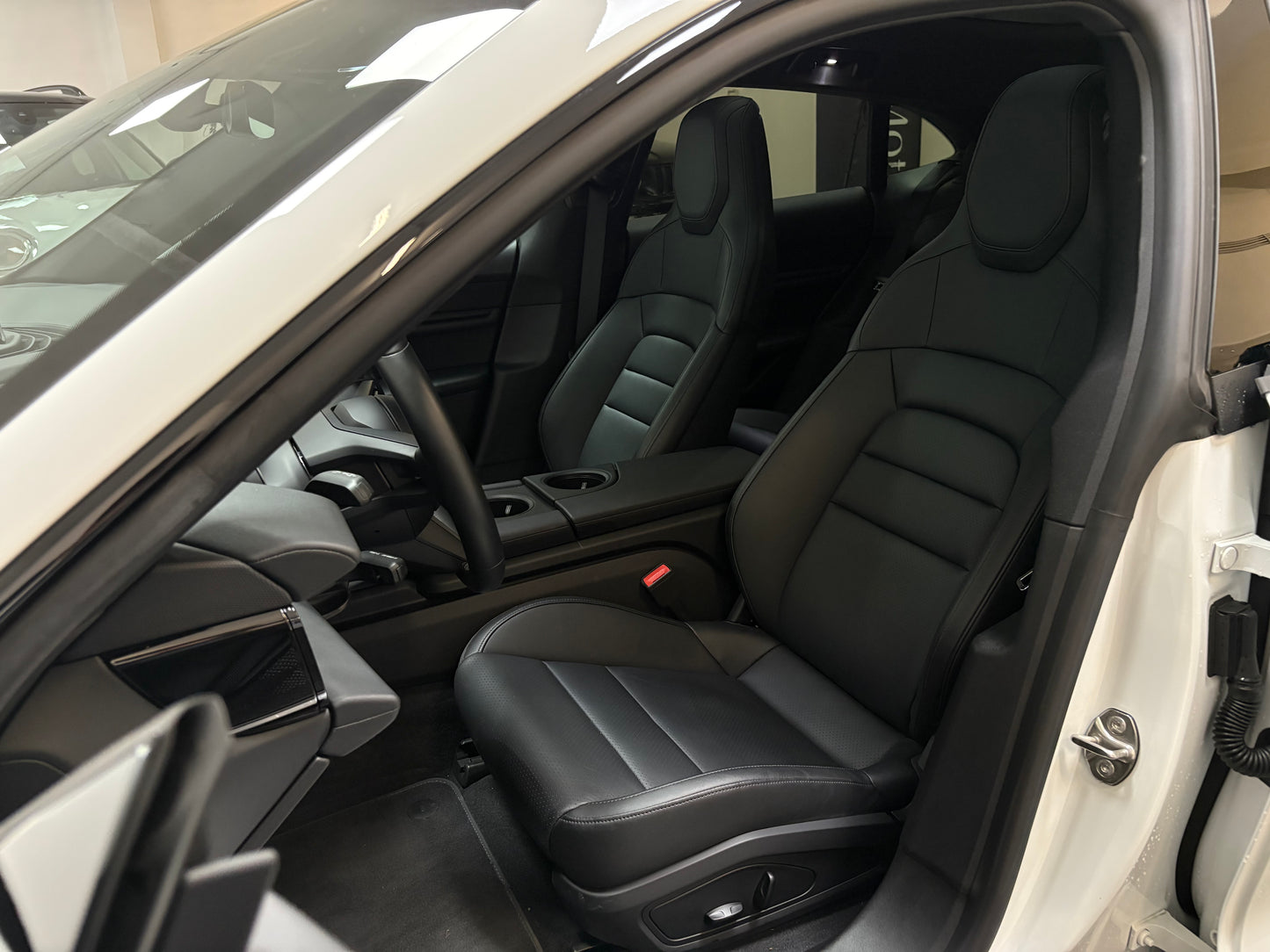 Porsche Taycan 4s