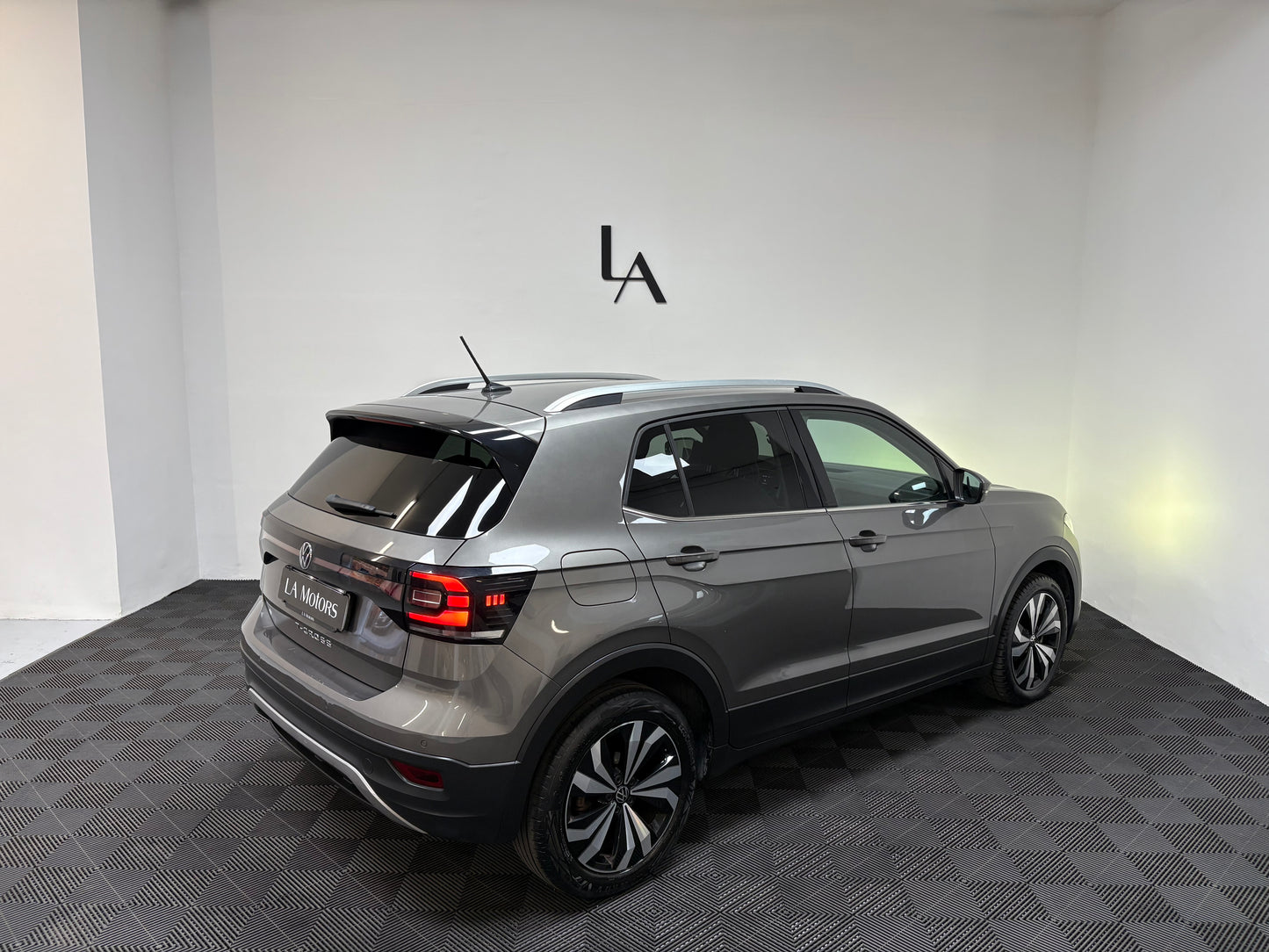 VOLKSWAGEN T-CROSS Advanced 110cv