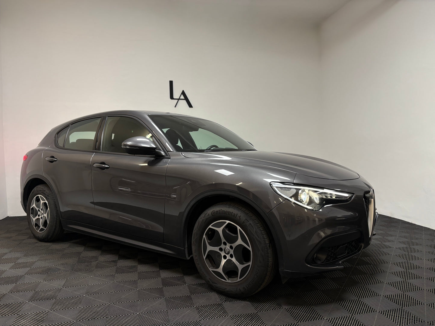 Alfa Romeo Stelvio N1 160cv RWD