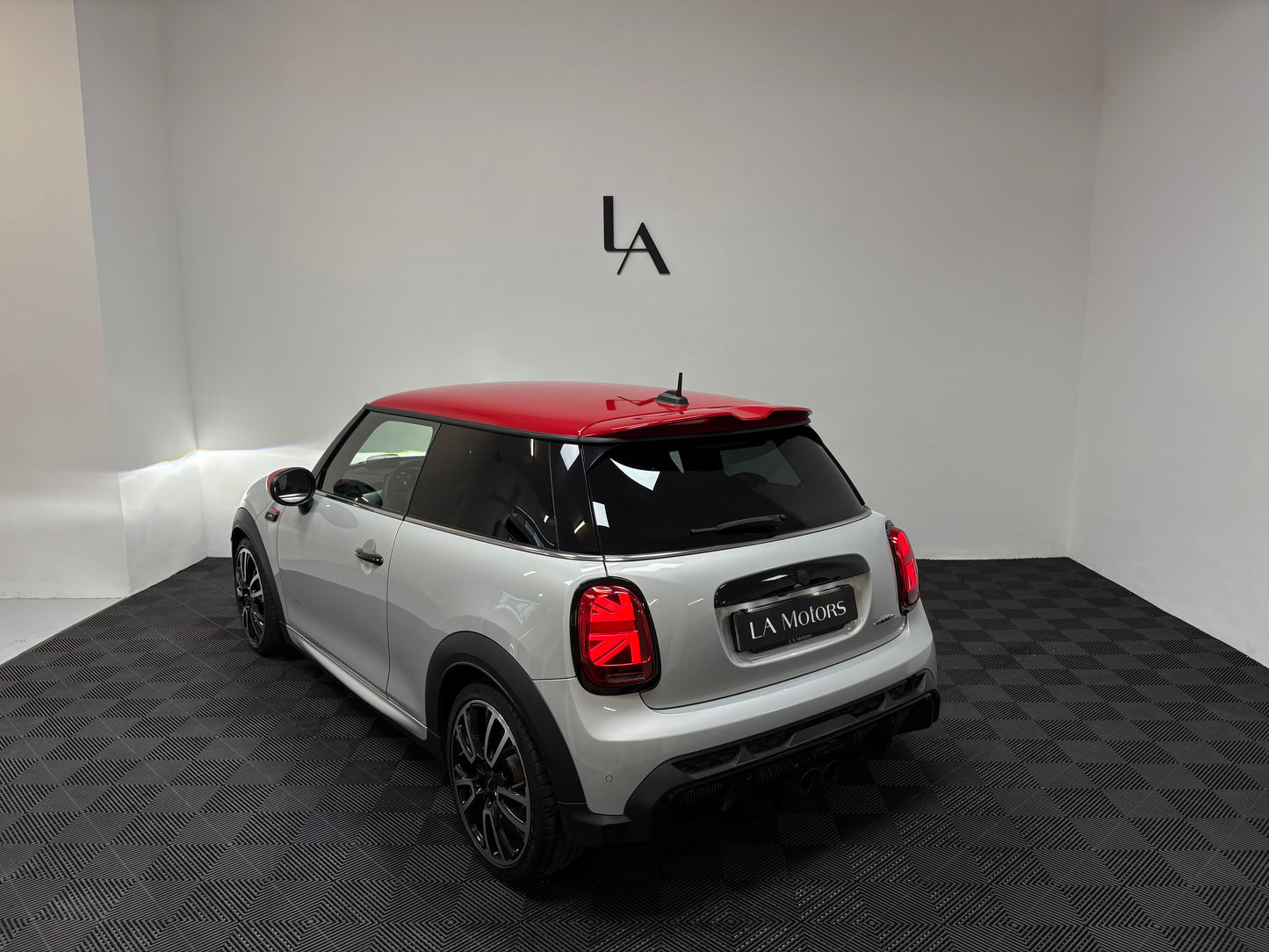 MINI Jhon Cooper Works 231cv