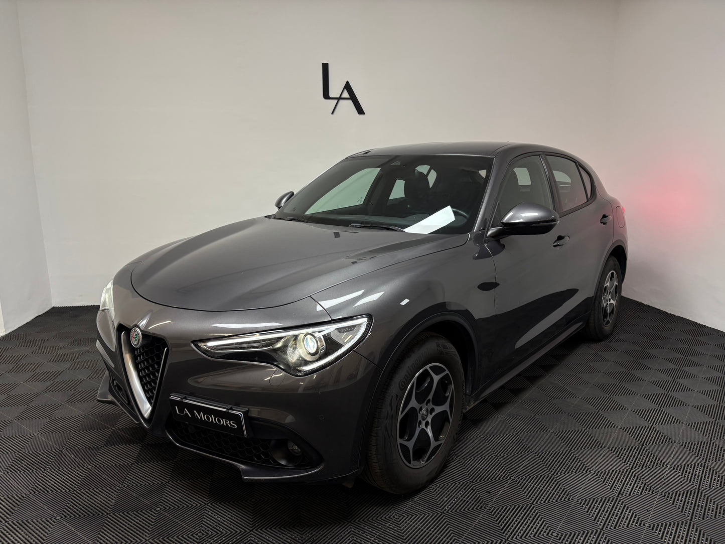 Alfa Romeo Stelvio N1 160cv RWD
