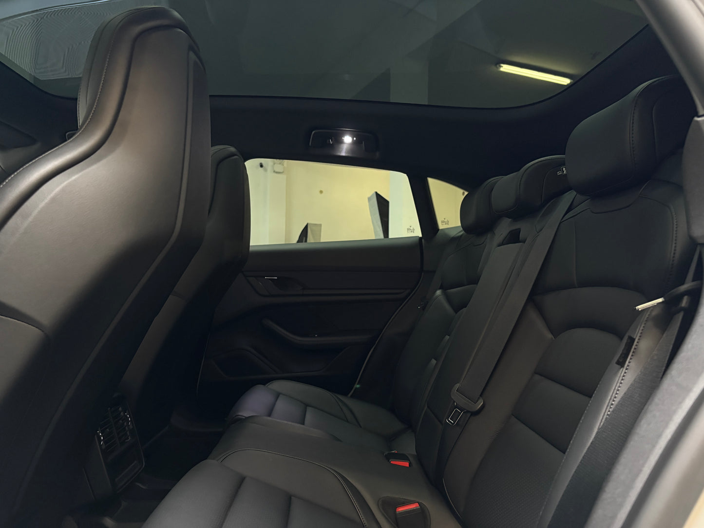 Porsche Taycan 4s