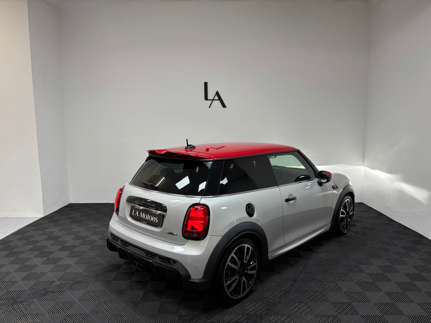 MINI Jhon Cooper Works 231cv
