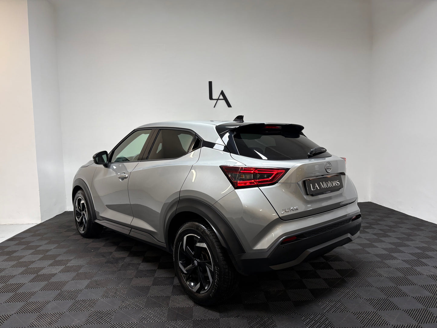 NISSAN Juke 1.0 Tekna 115cv