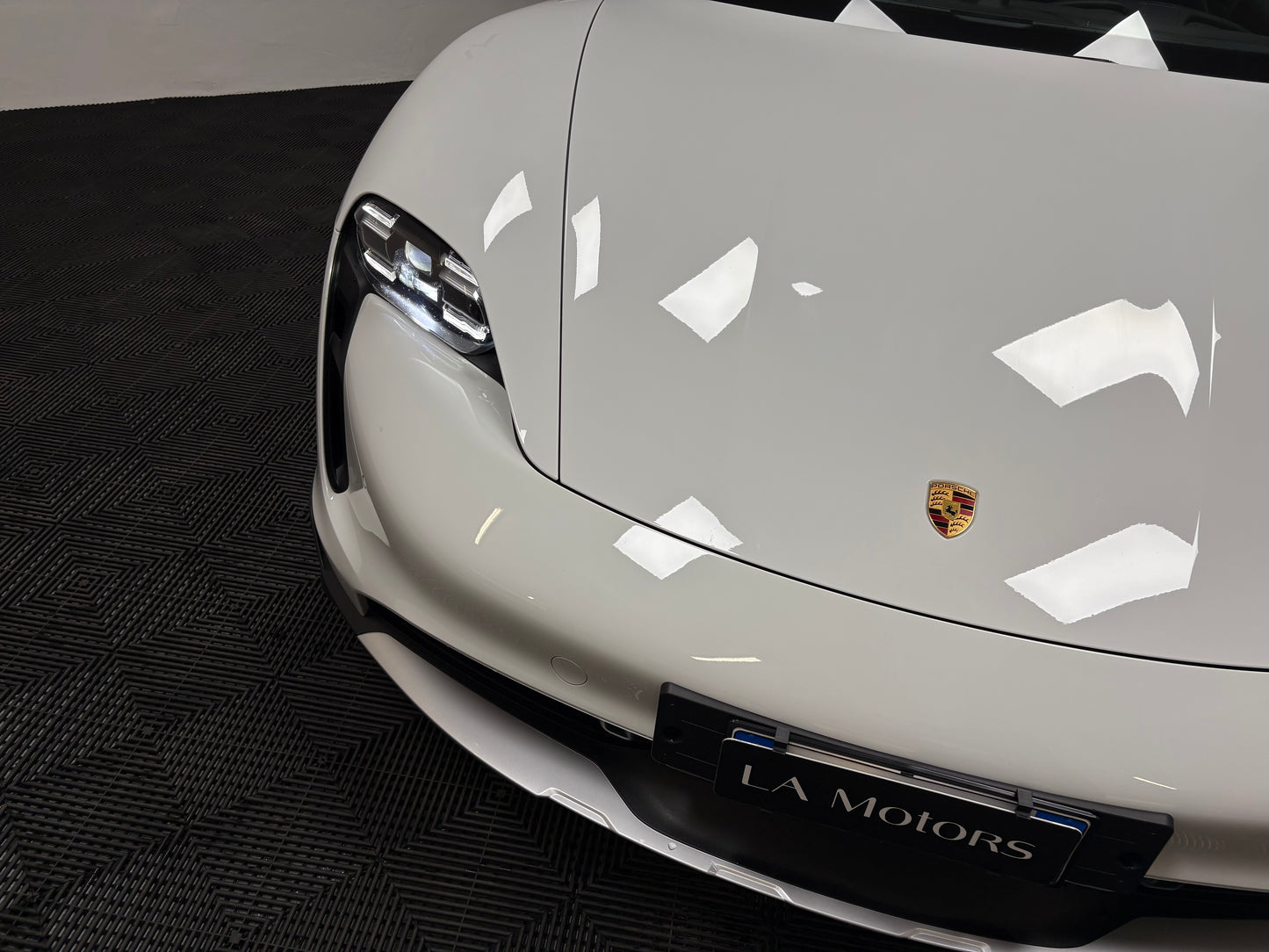 Porsche Taycan 4s