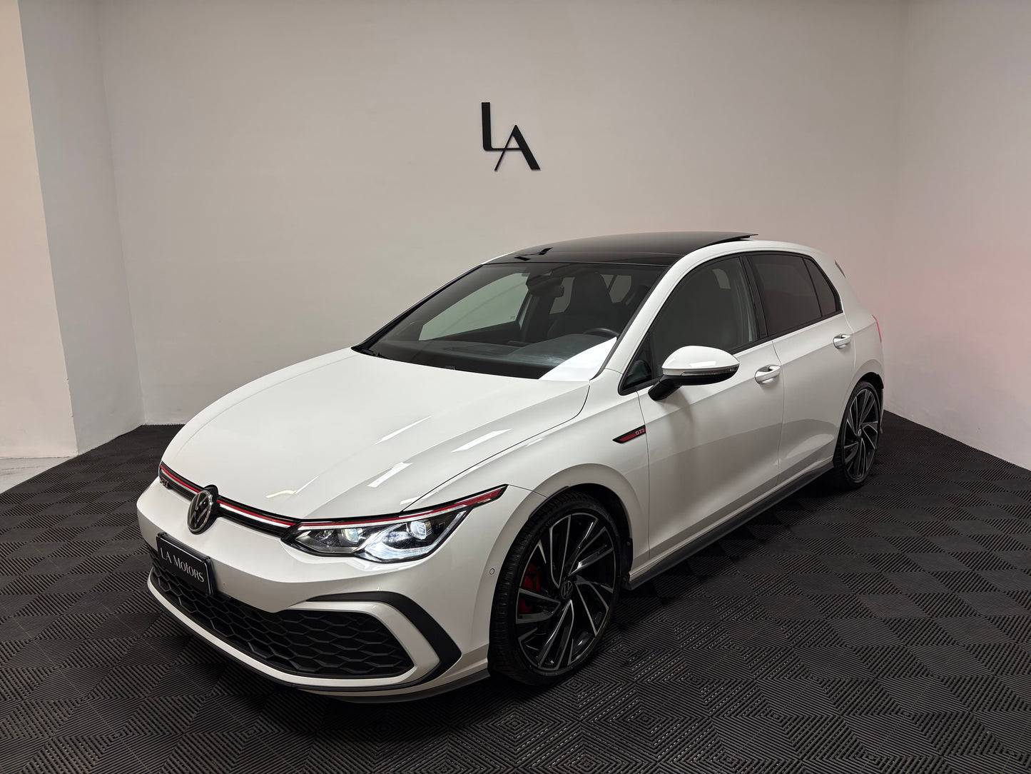 Volkswagen Golf GTI 2.0 TSI 245CV