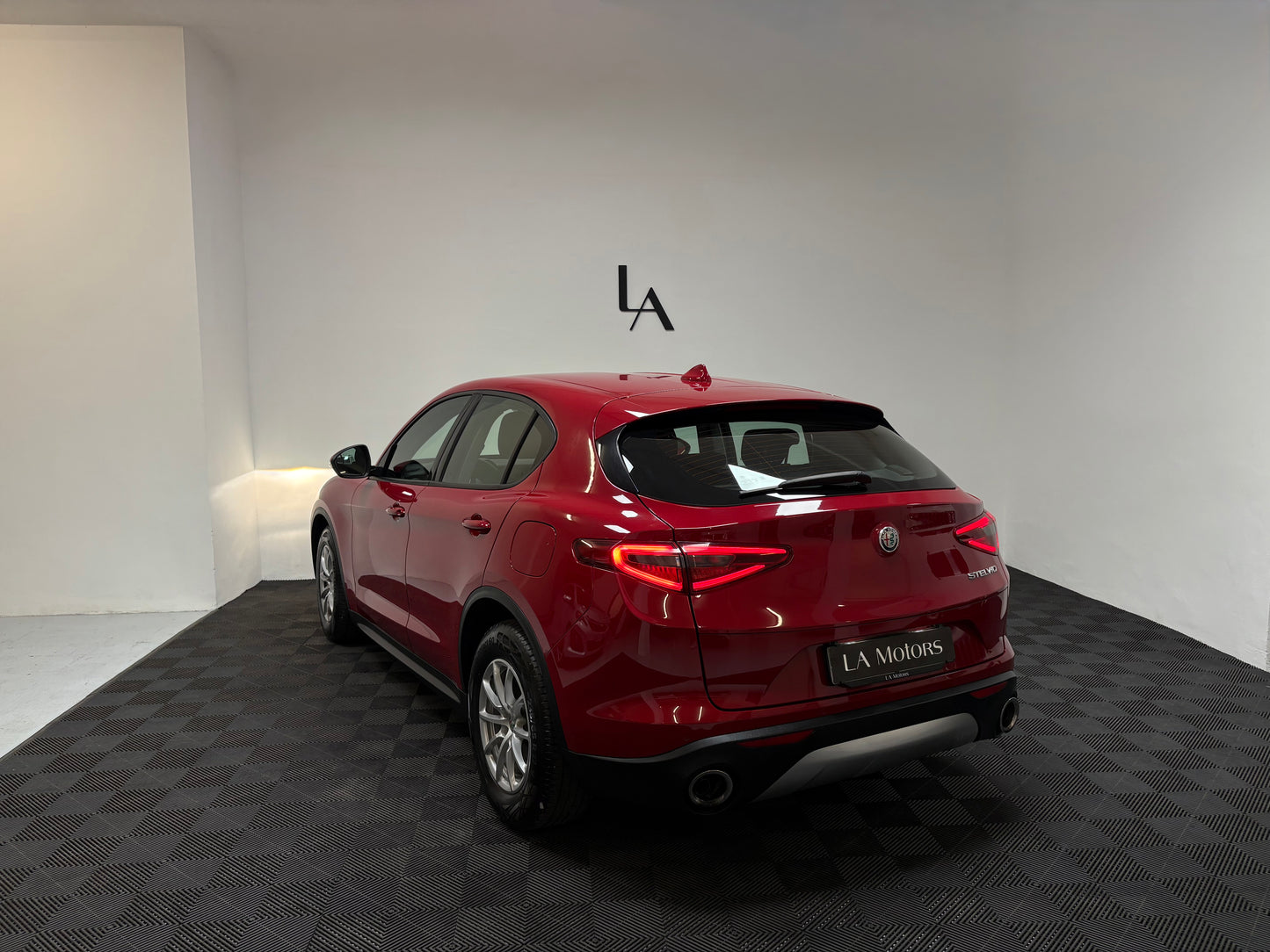 Alfa Romeo Stelvio 2.2 160cv Business
