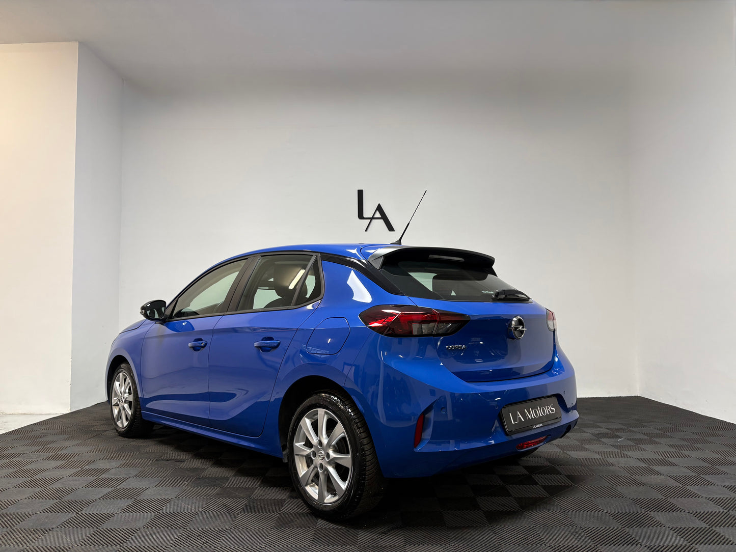 Opel Corsa 1.2 Edition 75CV