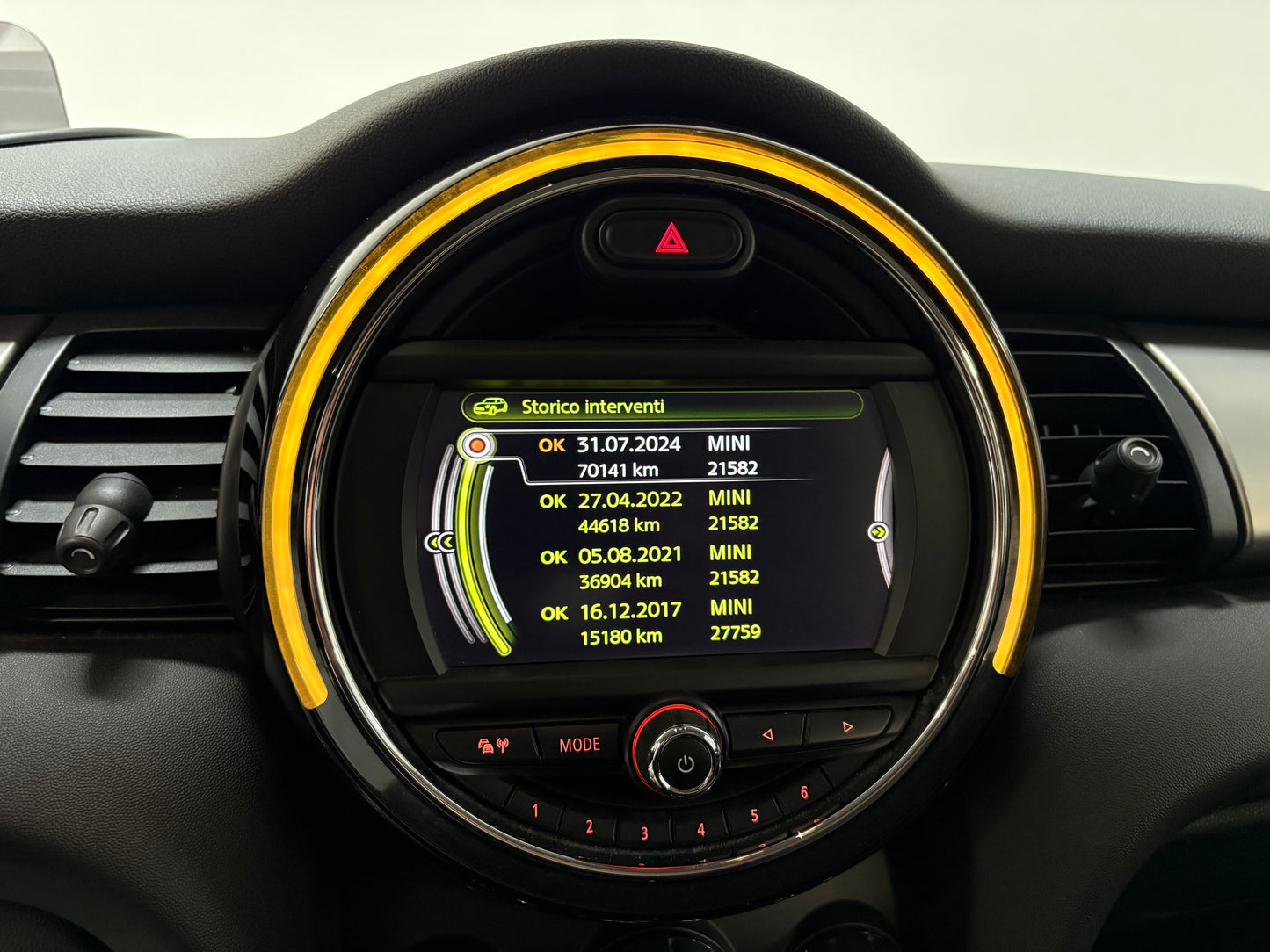 Mini Cooper 1.5 136cv