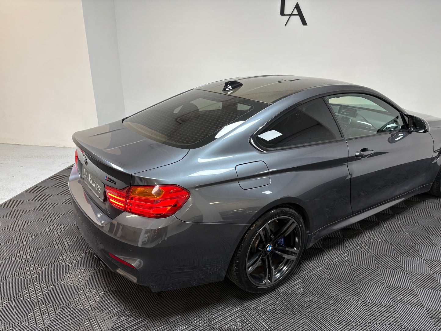 BMW M4 Coupe 431cv
