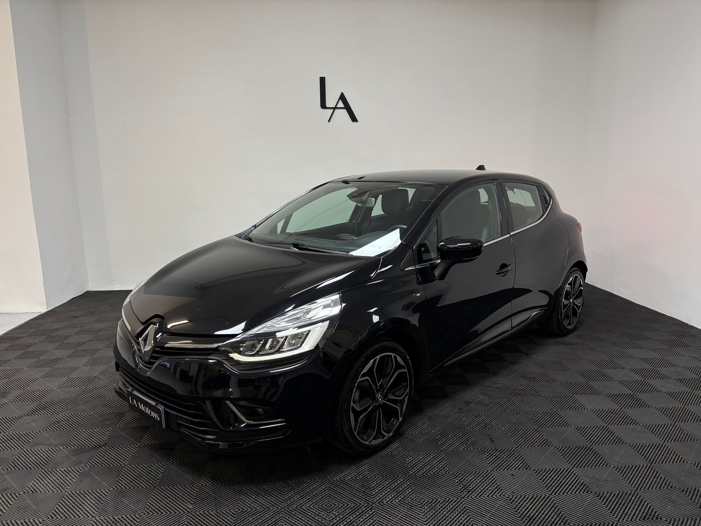 Renault Clio 1.0 TCE 12V 90CV Moschino Intens
