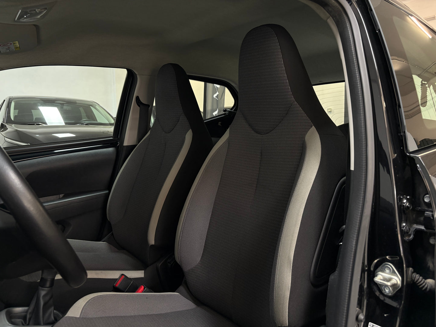 Toyota Aygo Connect 1.0 X-Play 72cv