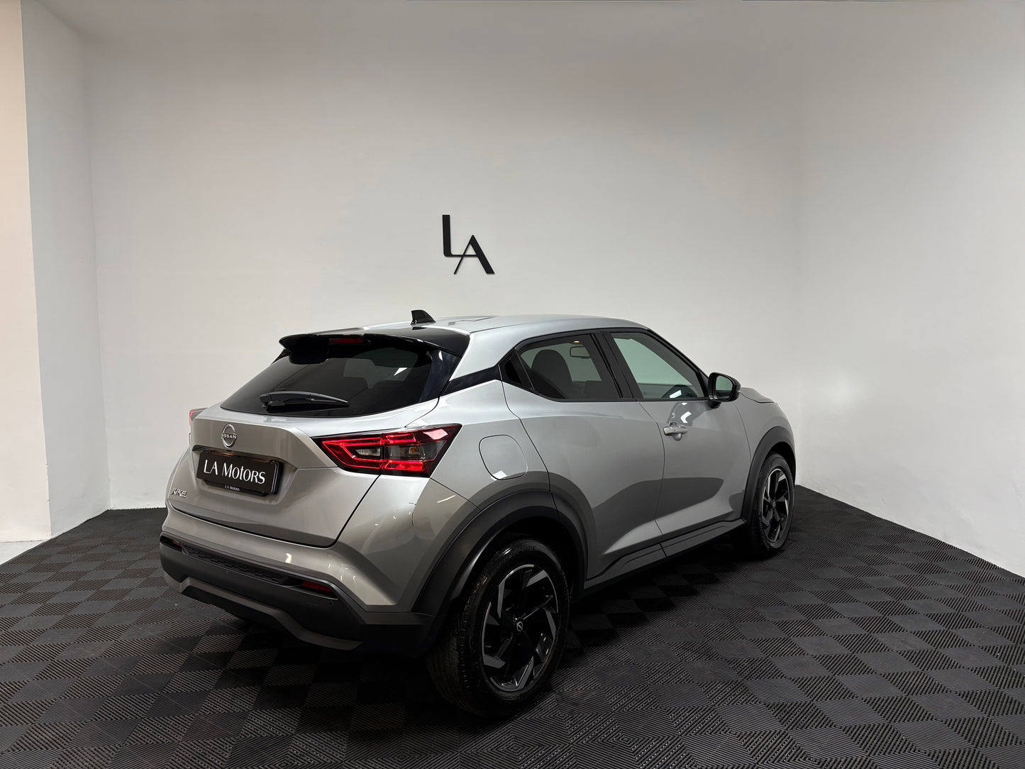 NISSAN Juke 1.0 Tekna 115cv