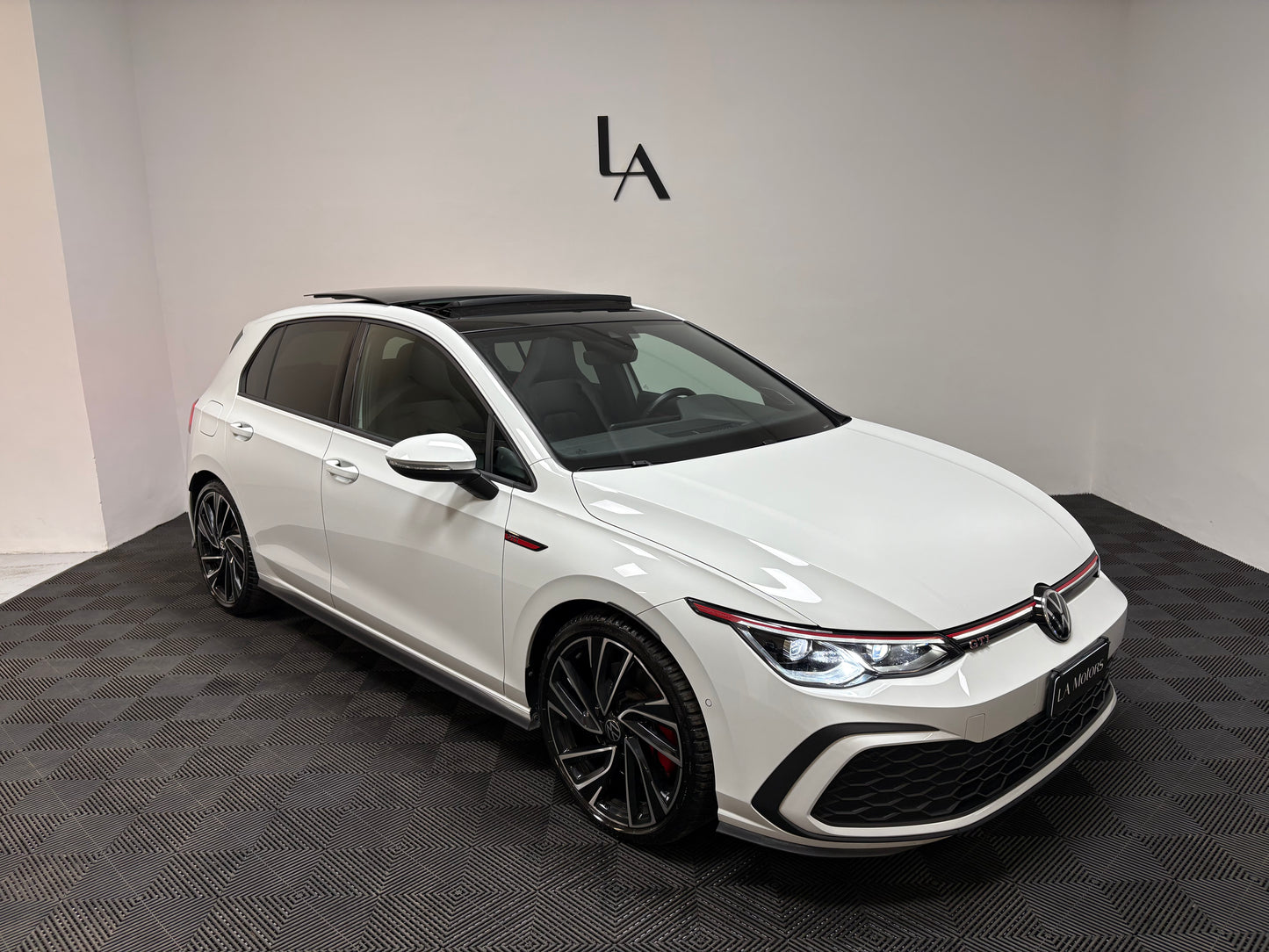 Volkswagen Golf GTI 2.0 TSI 245CV