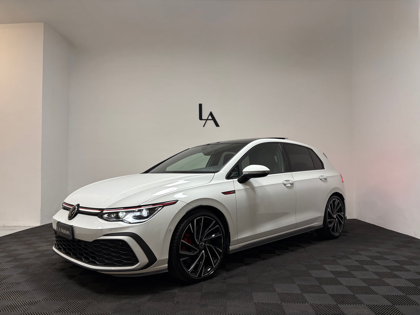 Volkswagen Golf GTI 2.0 TSI 245CV