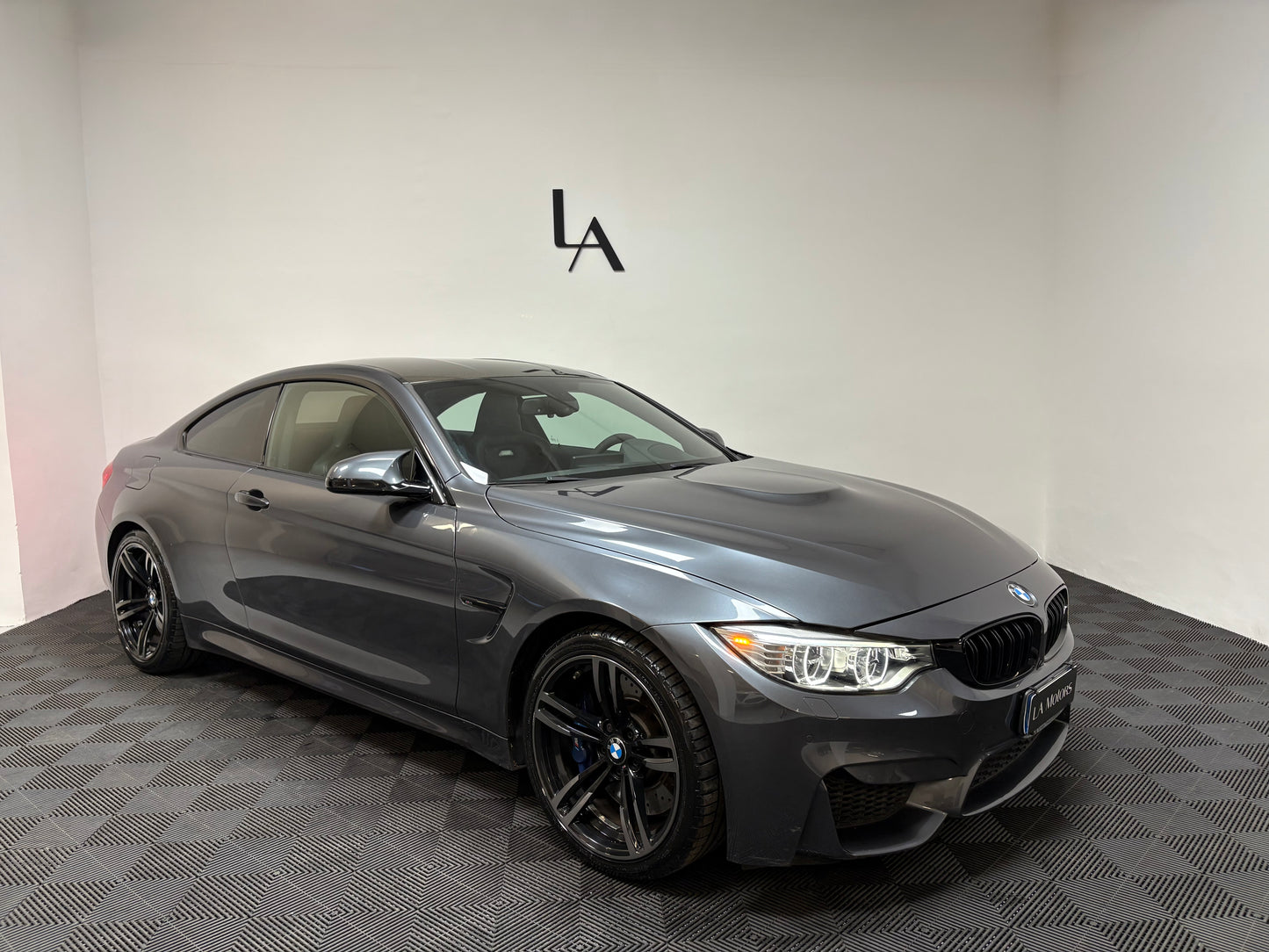 BMW M4 Coupe 431cv