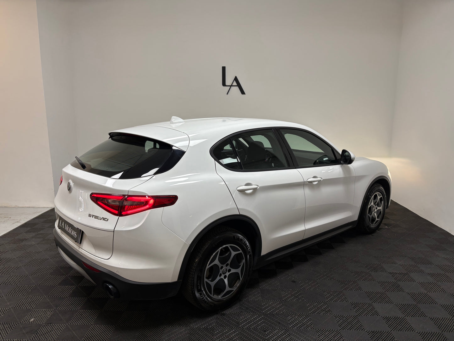 Alfa Romeo Stelvio 2.2 TD Business 160cv