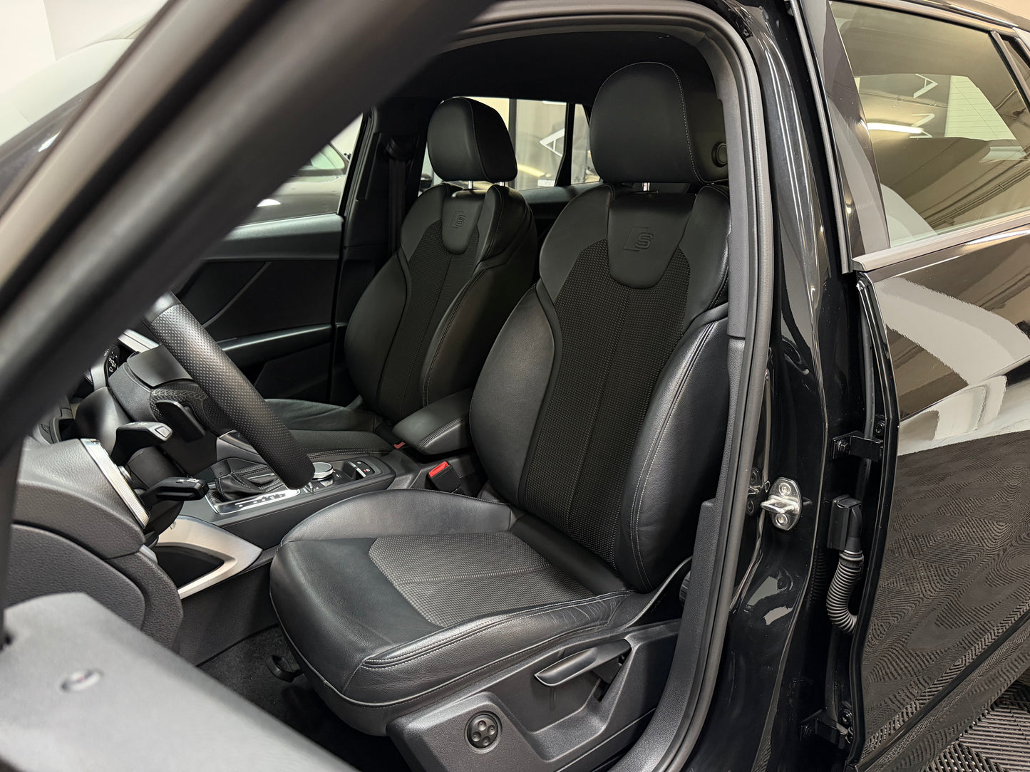 Audi Q2 35 TFSI S line Identity Black 150CV