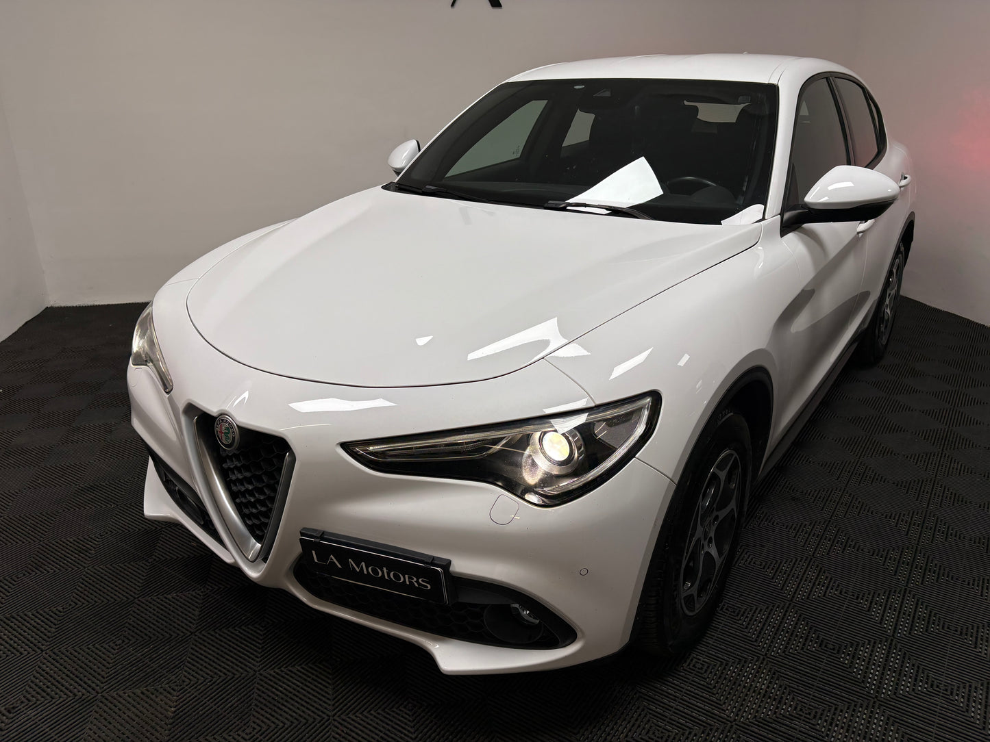Alfa Romeo Stelvio 2.2 TD Business 160cv