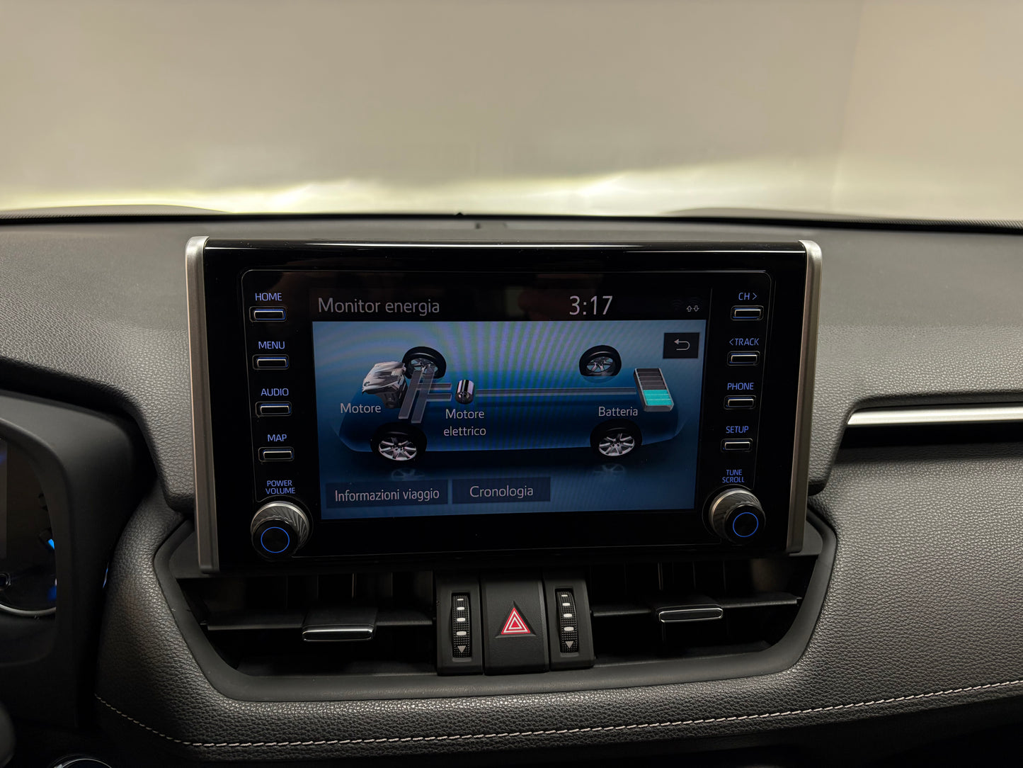 Toyota RAV4 2.5 Hybrid Business 218cv