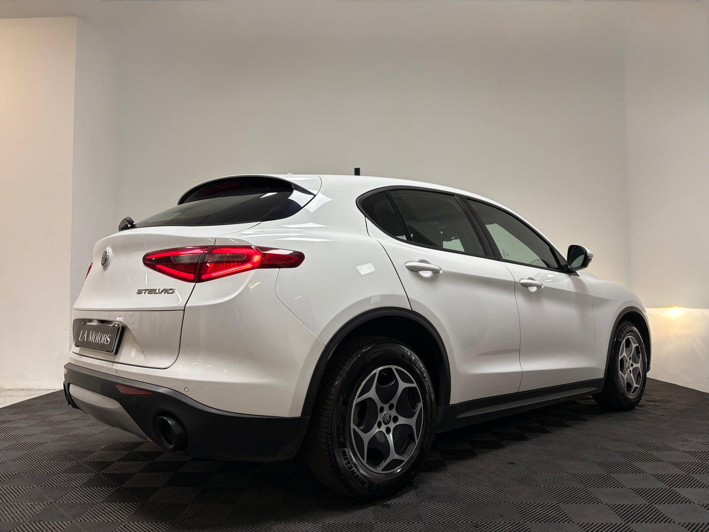 Alfa Romeo Stelvio 2.2 TD Business 160cv