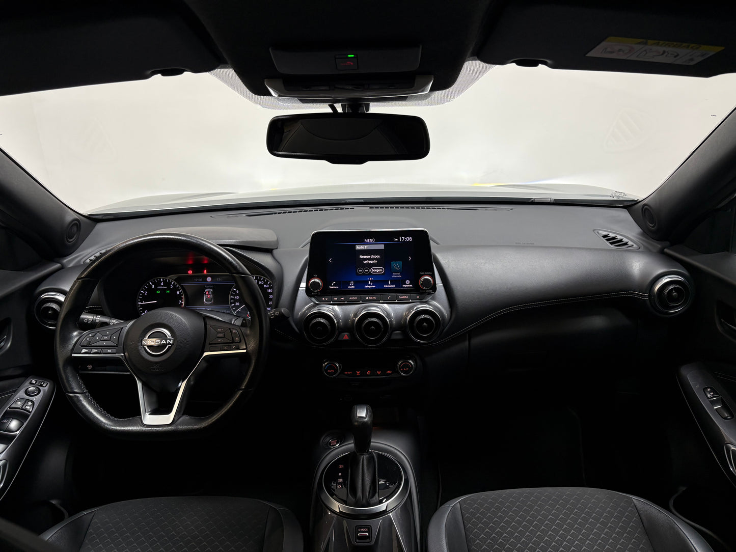 NISSAN Juke 1.0 Tekna 115cv
