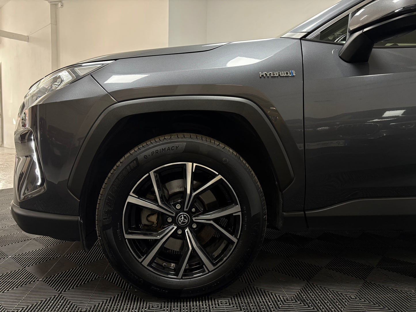 Toyota RAV4 2.5 Hybrid Business 218cv