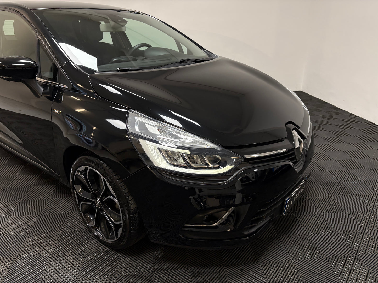 Renault Clio 1.0 TCE 12V 90CV Moschino Intens