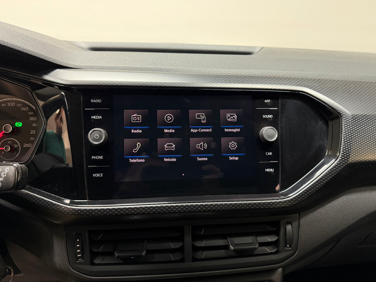 Volkswagen T-Cross 1.6 TDI DSG Advanced 95CV