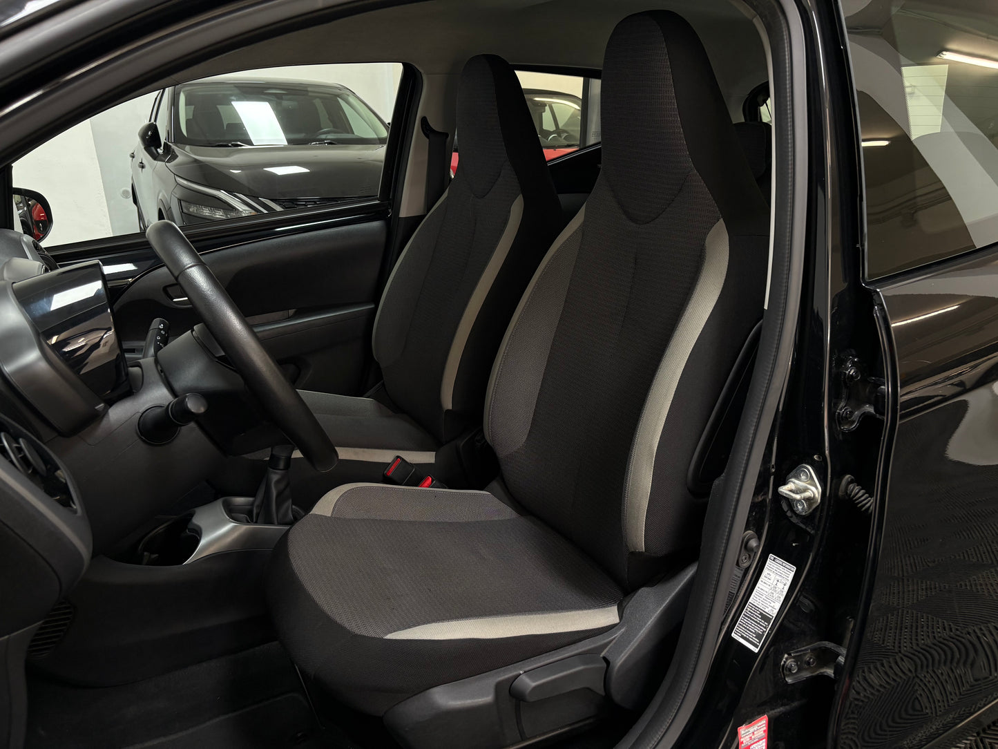 Toyota Aygo Connect 1.0 X-Play 72cv