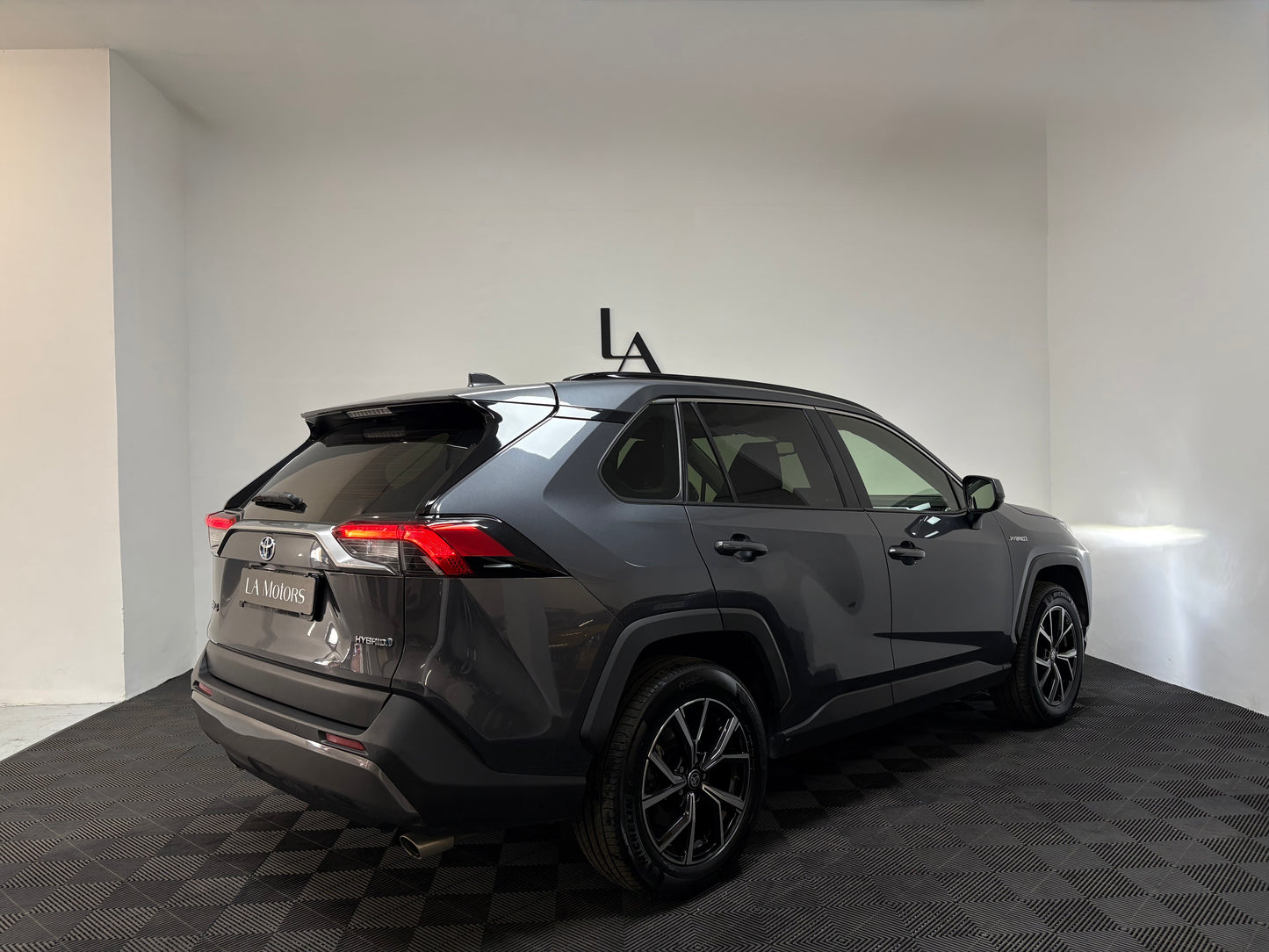Toyota RAV4 2.5 Hybrid Business 218cv