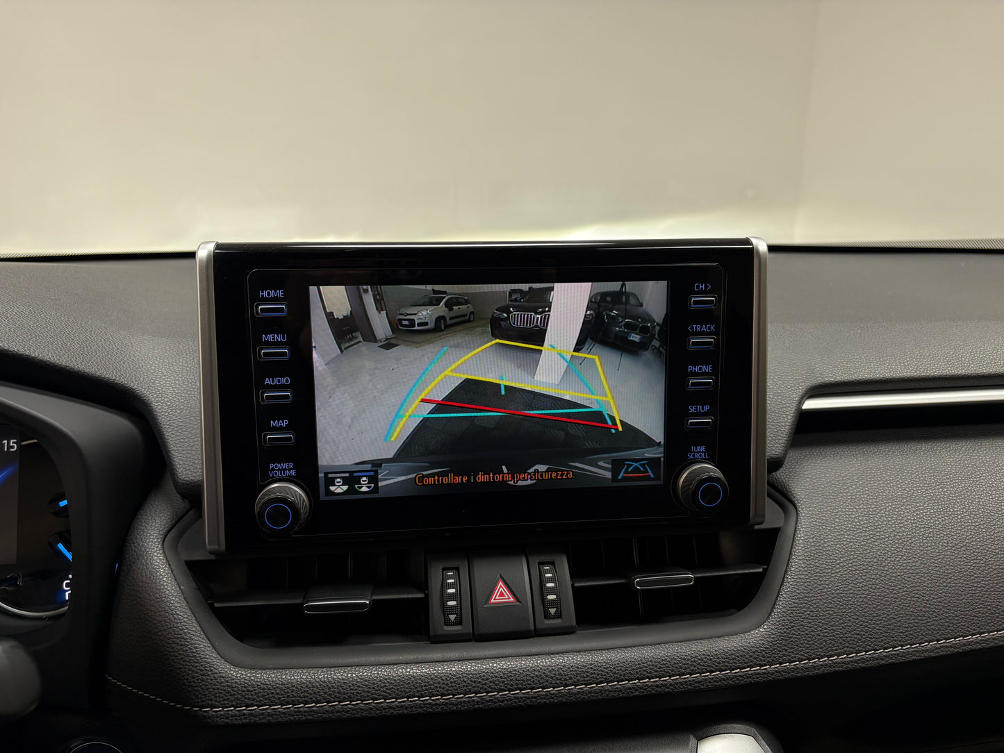 Toyota RAV4 2.5 Hybrid Business 218cv