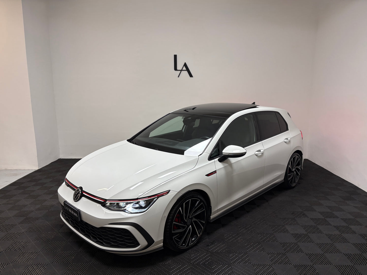 Volkswagen Golf GTI 2.0 TSI 245CV