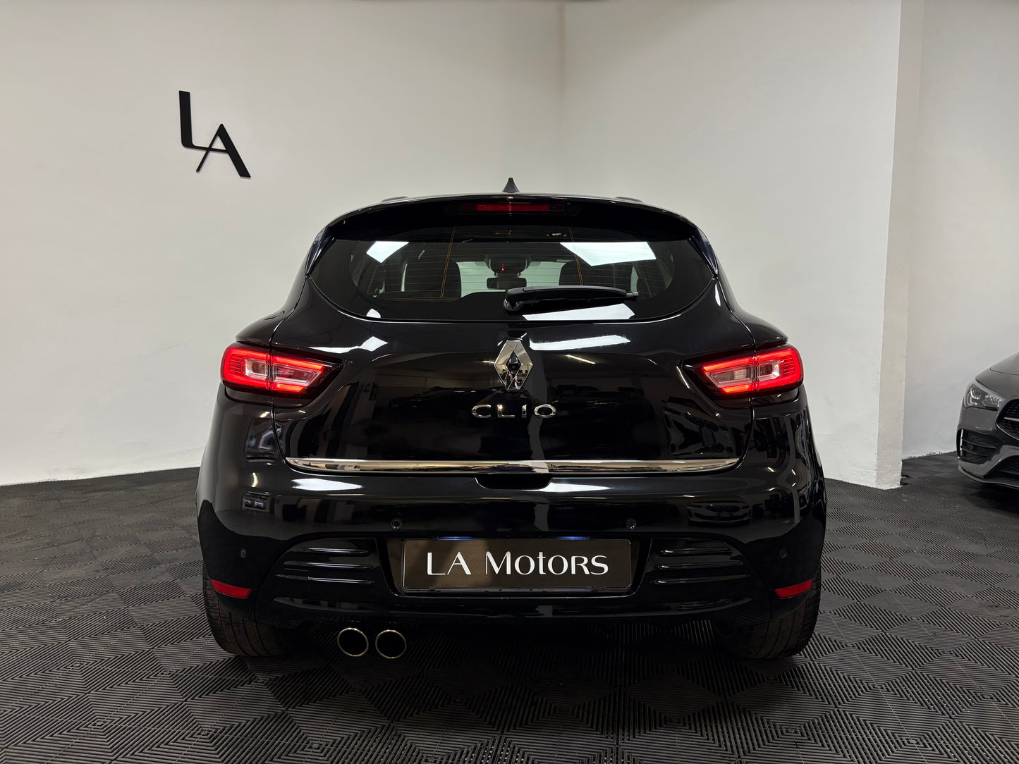 Renault Clio 1.0 TCE 12V 90CV Moschino Intens