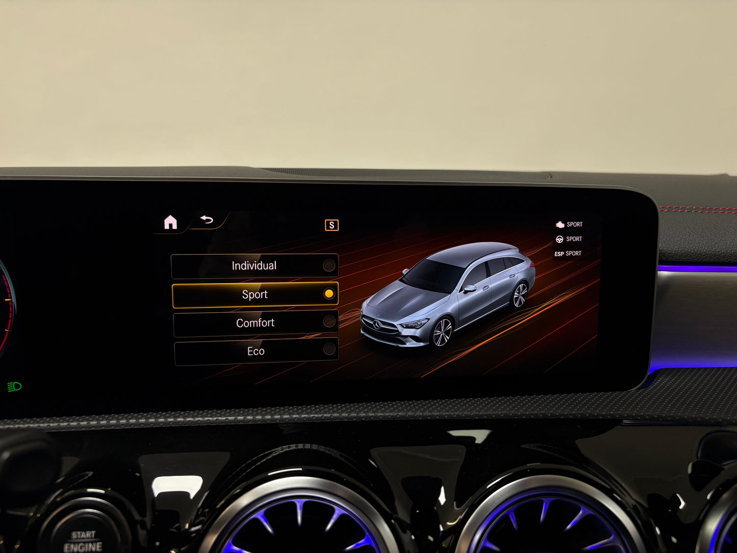 Mercedes-Benz CLA 200d Shooting Brake Premium AMG 150CV