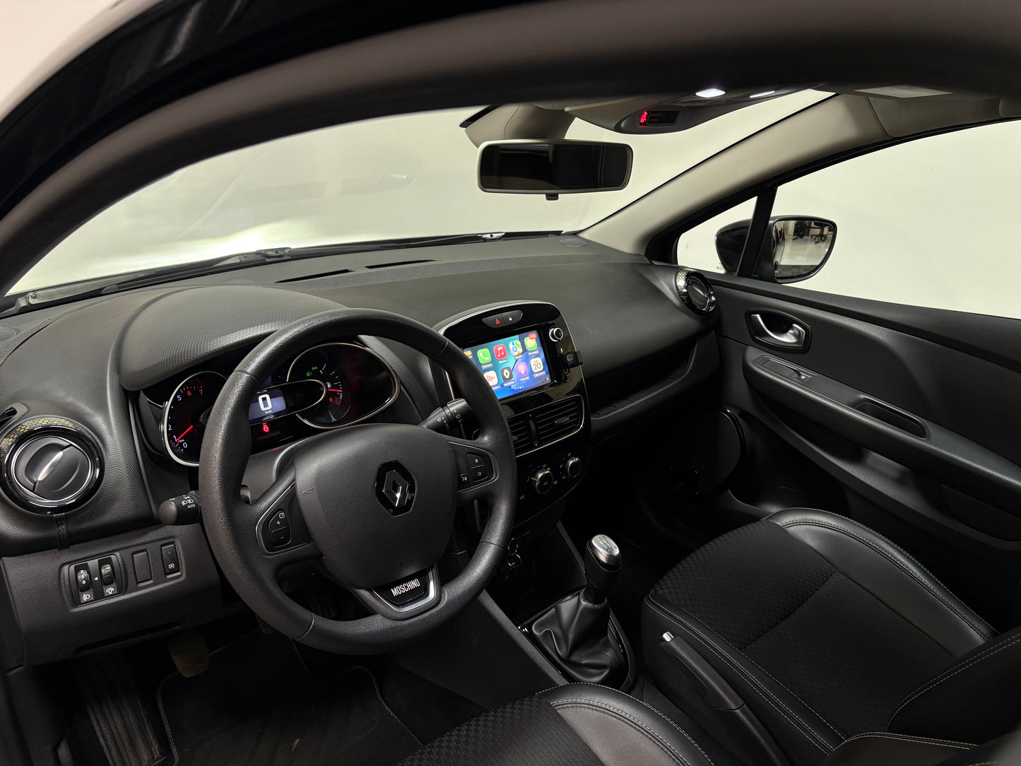 Renault Clio 1.0 TCE 12V 90CV Moschino Intens