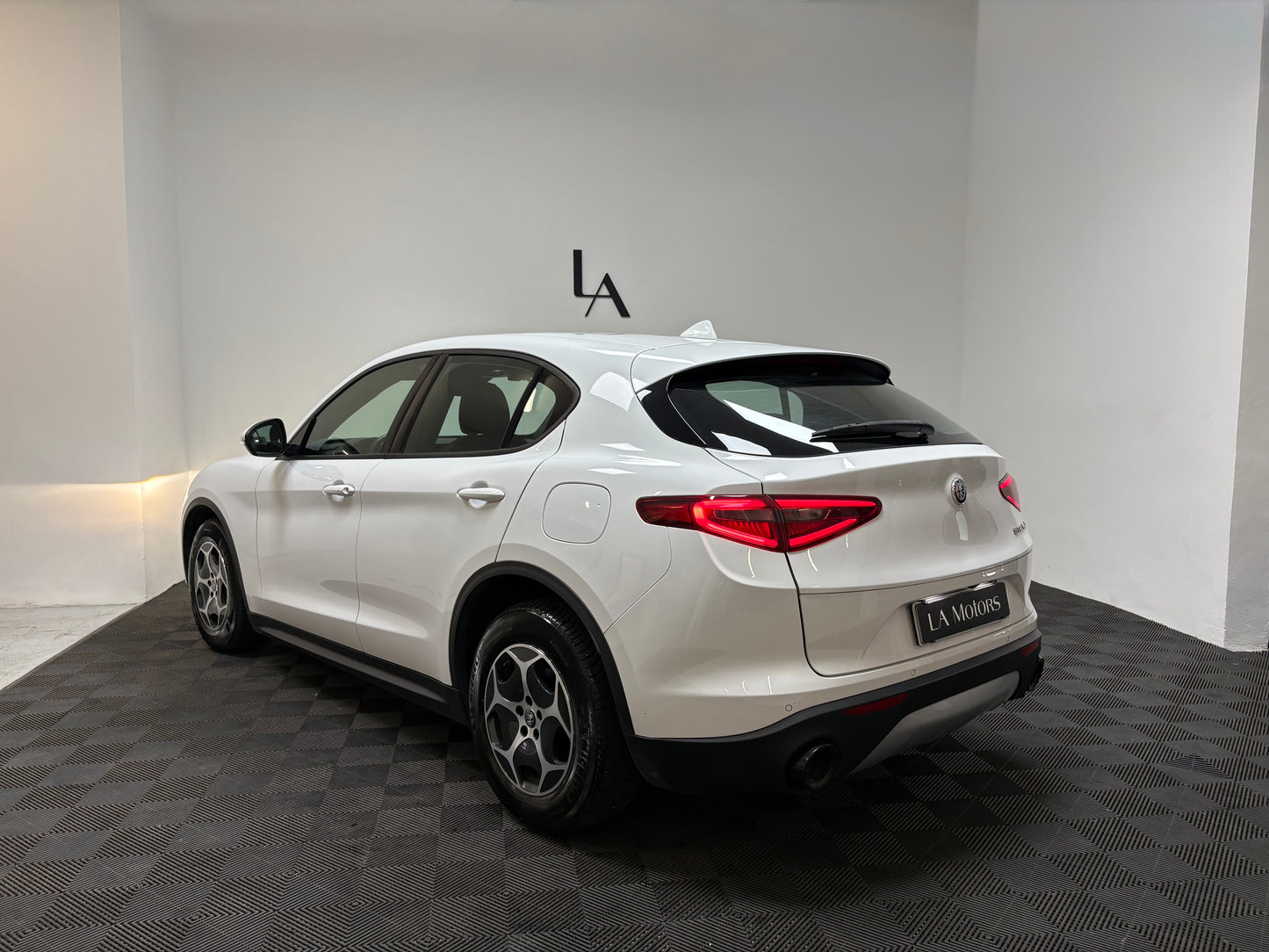 Alfa Romeo Stelvio 2.2 TD Business 160cv