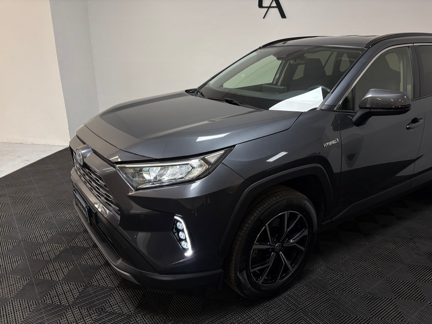 Toyota RAV4 2.5 Hybrid Business 218cv