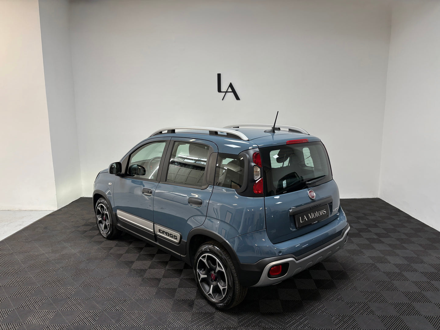 Fiat Panda 1.0 FireFly S&S Hybrid City Cross 70cv