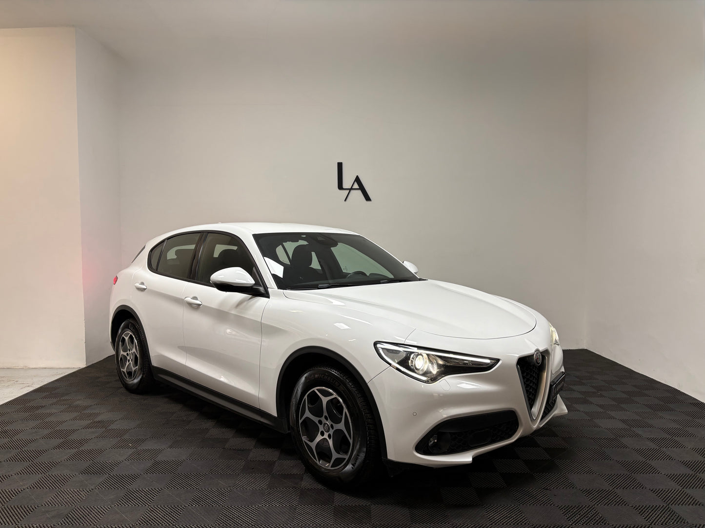 Alfa Romeo Stelvio 2.2 TD Business 160cv