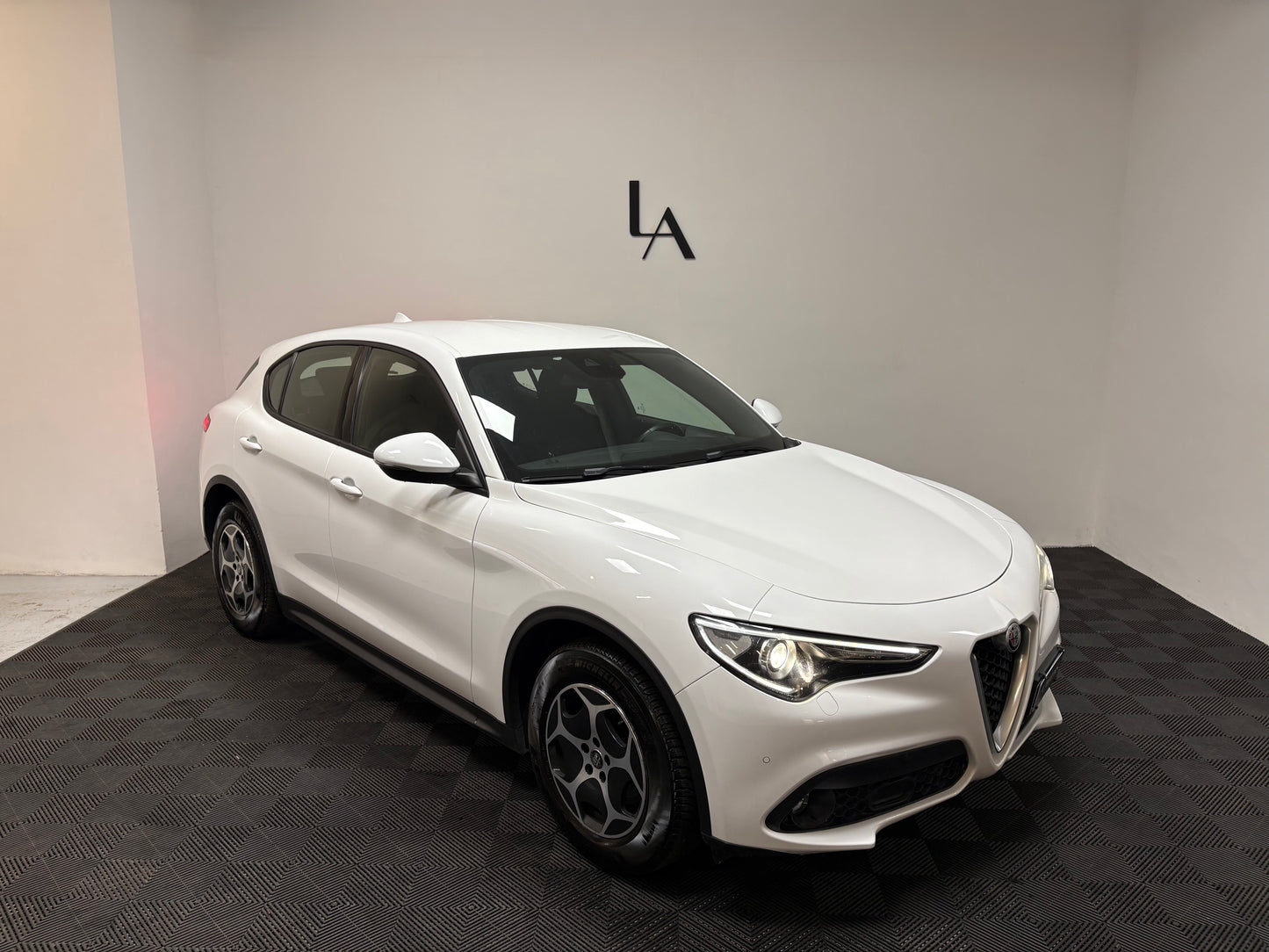 Alfa Romeo Stelvio 2.2 TD Business 160cv