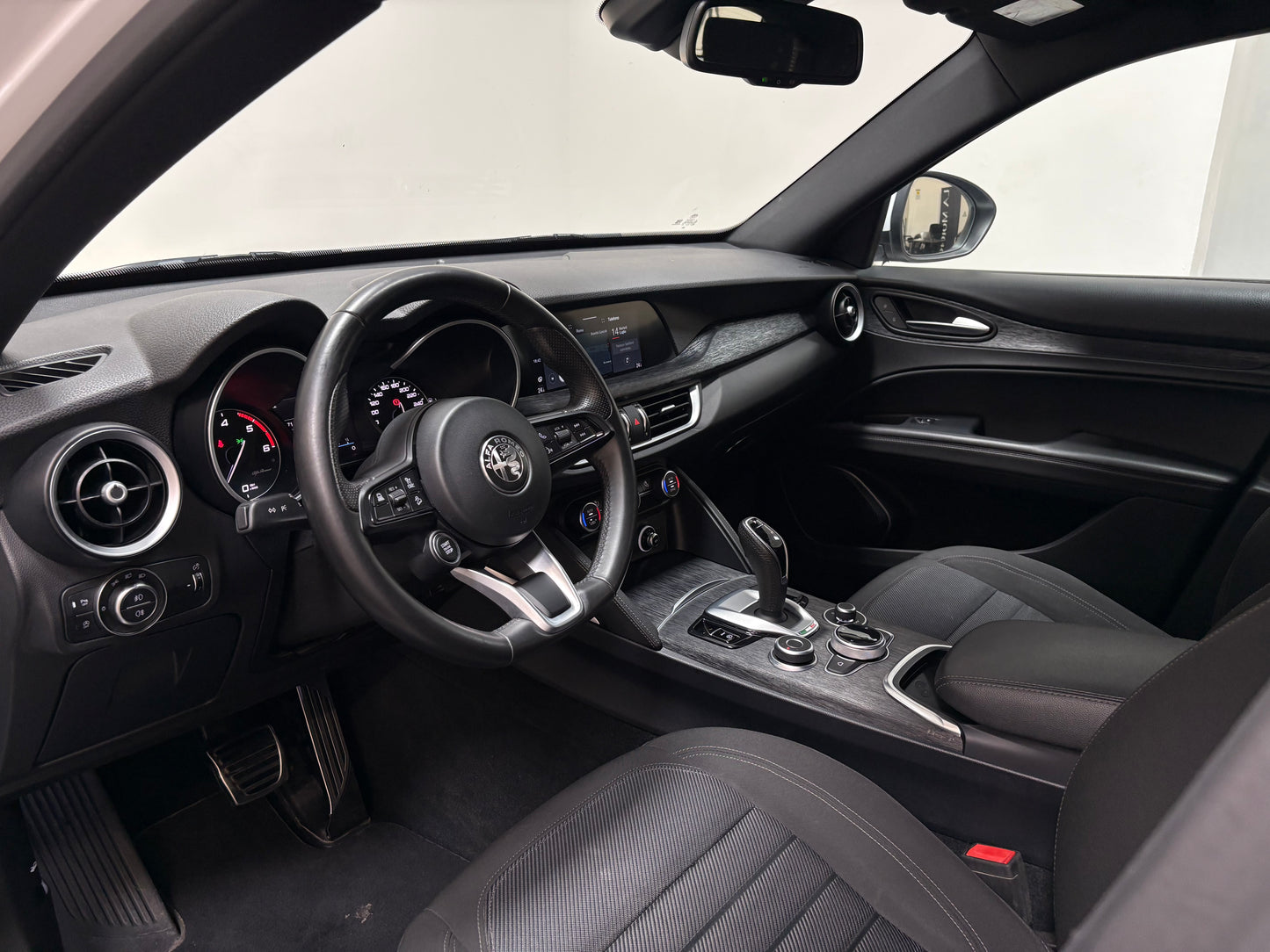 Alfa Romeo Stelvio 2.2 TD Business 160cv