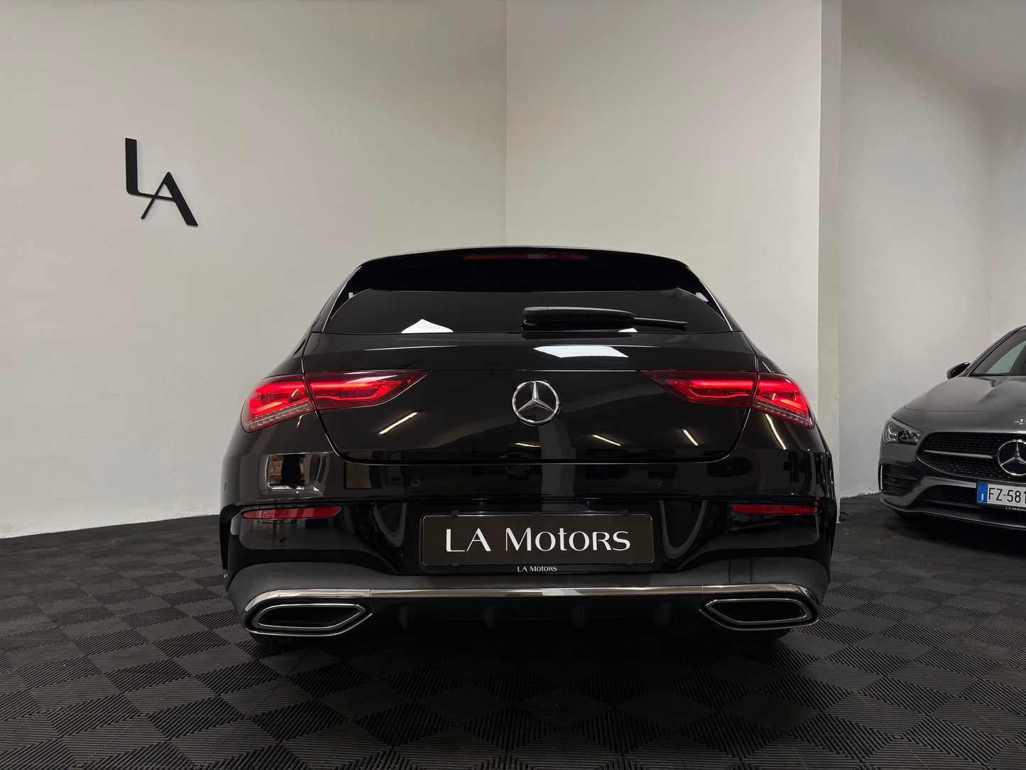 Mercedes-Benz CLA 200d Shooting Brake Premium AMG 150CV
