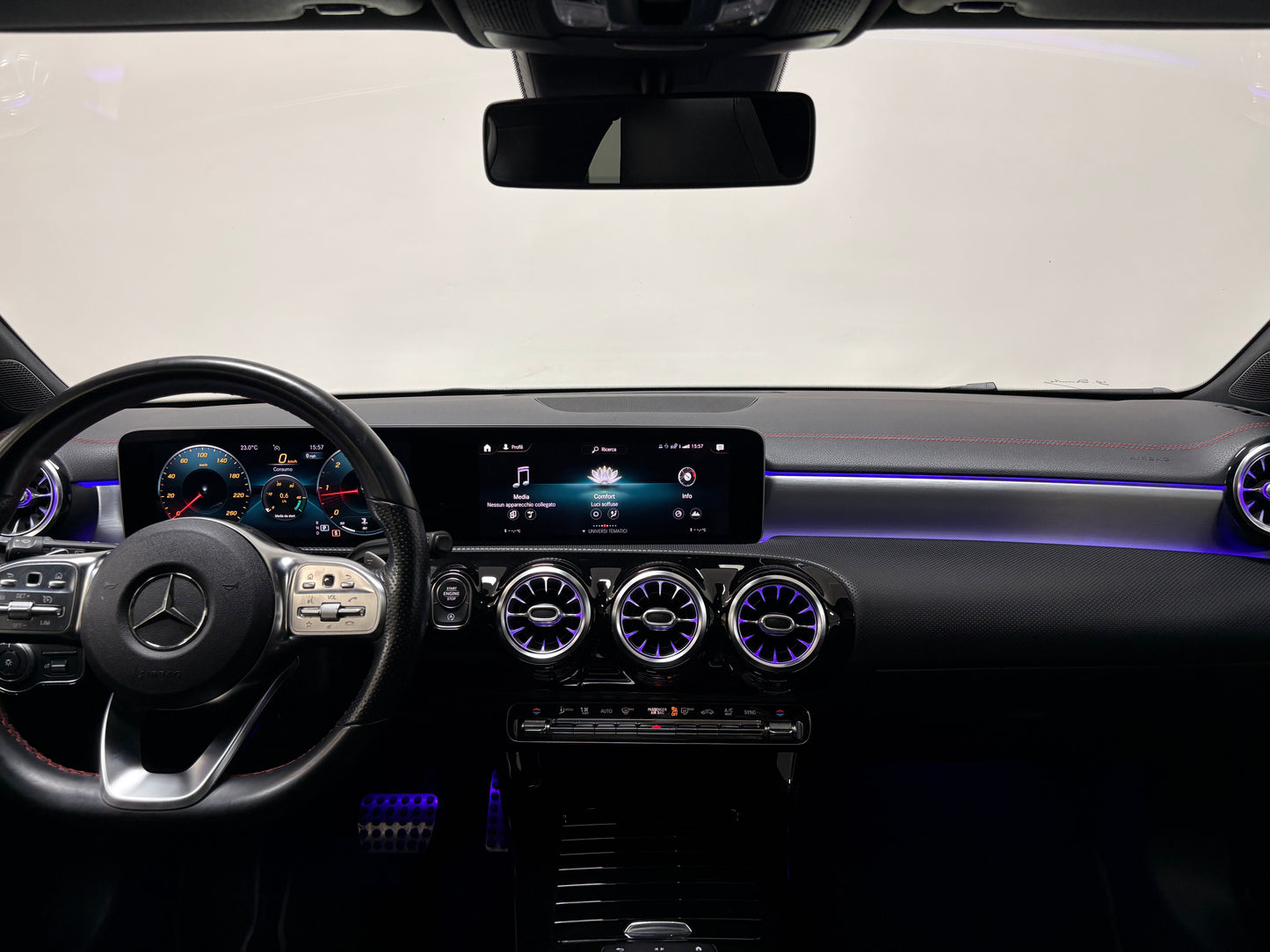 Mercedes-Benz CLA 200d Shooting Brake Premium AMG 150CV