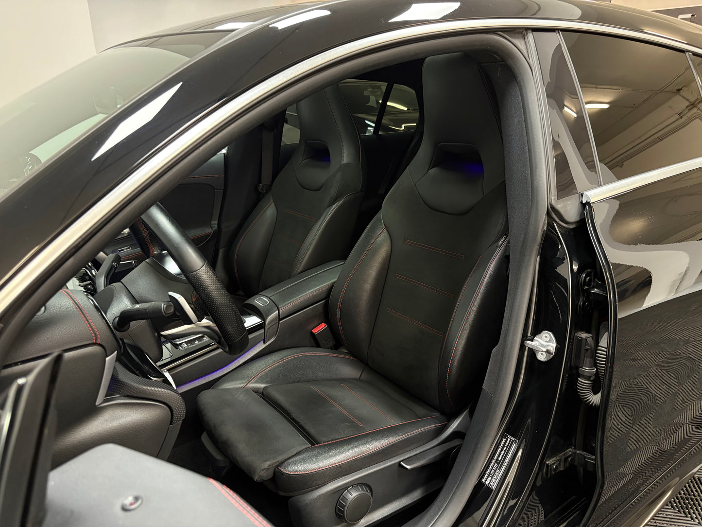 Mercedes-Benz CLA 200d Shooting Brake Premium AMG 150CV