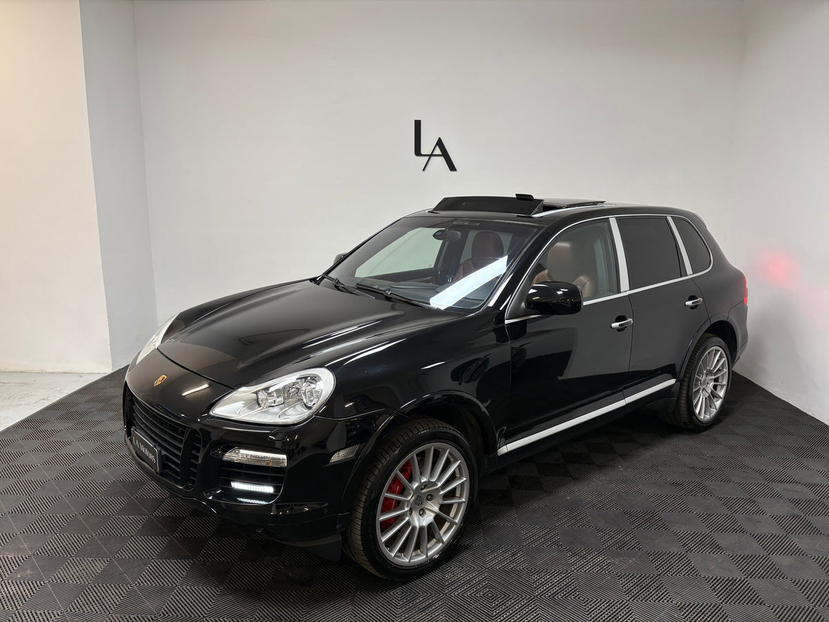 Porsche Cayenne Turbo 4.0 V8 500cv